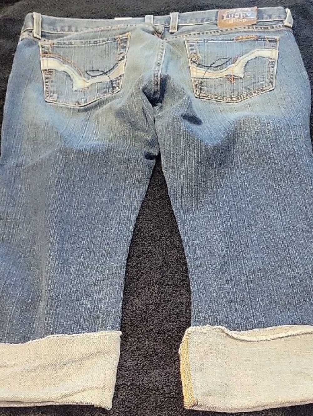Lucky Brand Women's Light Blue Relaxed Cuffed Jeans - Picture 2 of 4